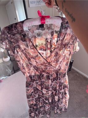 NWT Stella & Julie Floral Wrap-Front Women's Dress in Brown and Pink